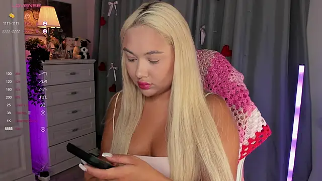  Loneve   online show from March 2026 03:22:01 PM