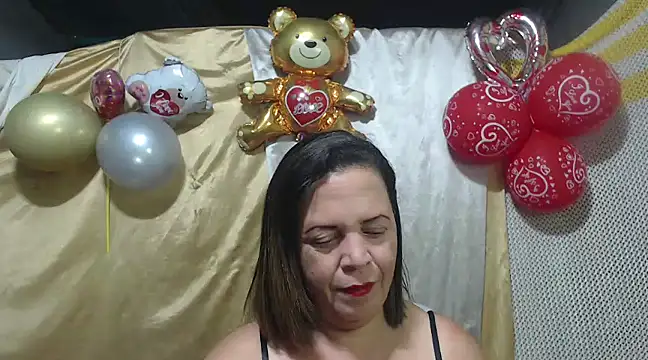 Snapshot of alina_maturehot chatting on February 2025 06:35:01 PM alina maturehot online show from February 2025 06:35:01 PM