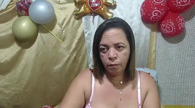 Snapshot of alina_maturehot chatting on February 2025 05:05:01 AM alina maturehot online show from February 2025 05:05:01 AM