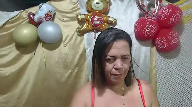 Snapshot of alina_maturehot chatting on February 2025 05:41:01 AM alina maturehot online show from February 2025 05:41:01 AM