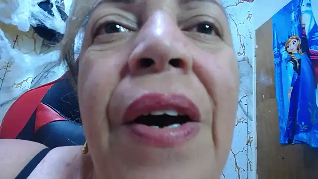 Snapshot of alina_maturehot chatting on October 2025 09:21:02 AM alina maturehot online show from October 2025 09:21:02 AM