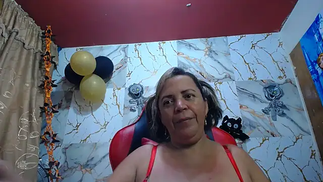 Snapshot of alina_maturehot chatting on October 2025 12:29:01 AM alina maturehot online show from October 2025 12:29:01 AM