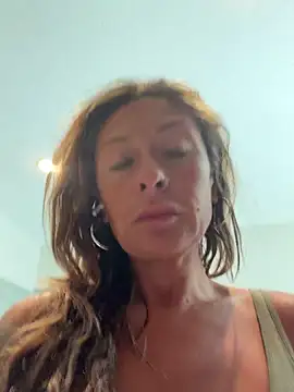 bossyroxy84 online show from July 2026 03:16:01 PM