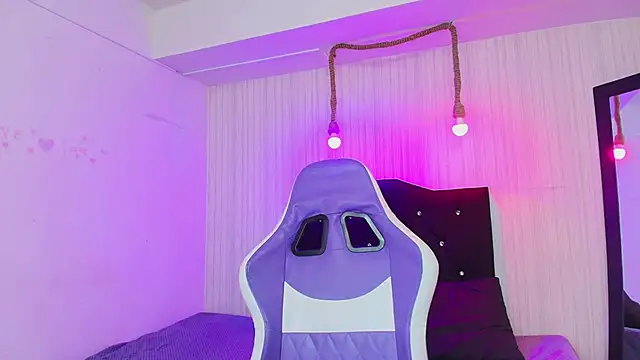 nicky angel1 online show from November 2025 06:41:02 PM