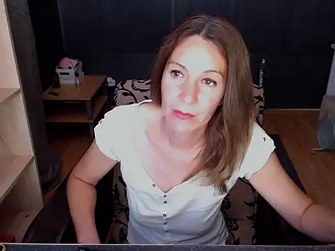 hannaha online show from May 2026 06:16:01 PM