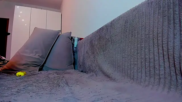 your Goddess Eva online show from April 2026 07:58:01 PM