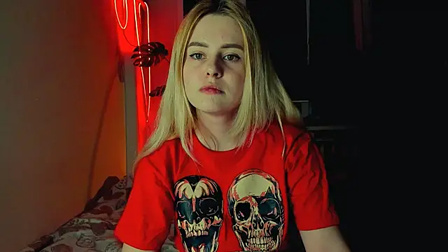 Alexa Pirs online show from March 2025 11:27:02 PM