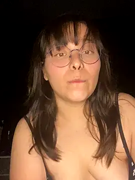 Snapshot of Solo_yoss chatting on September 2025 05:09:01 AM Solo yoss online show from September 2025 05:09:01 AM