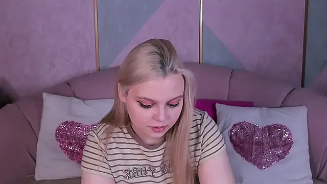 CLAIRE VOGT online show from March 2025 12:16:01 PM