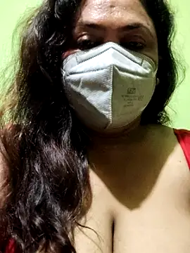 Snapshot of rani130 chatting on February 2025 01:44:02 AM rani130 online show from February 2025 01:44:02 AM