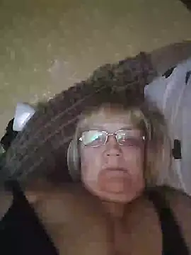 Snapshot of Violet5364 chatting on May 2026 08:14:01 PM Violet5364 online show from May 2026 08:14:01 PM