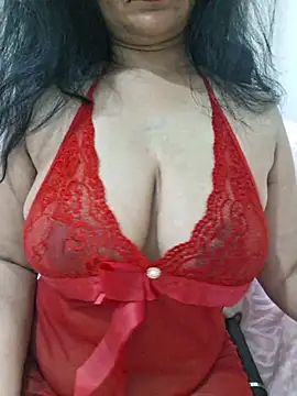 Snapshot of Jassi_Does chatting on July 2026 10:49:02 PM Jassi Does online show from July 2026 10:49:02 PM