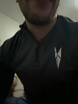 yaxxx03 online show from December 2025 07:18:01 PM