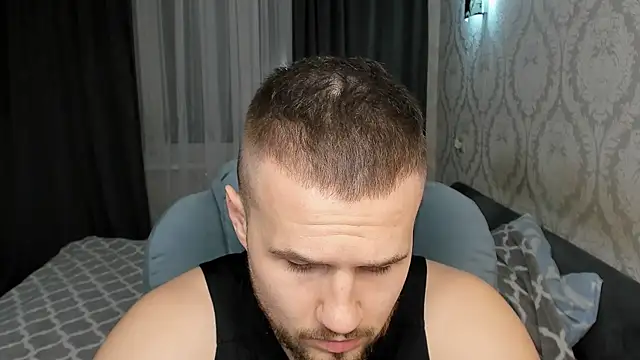 Vladik b online show from February 2025 05:40:02 PM