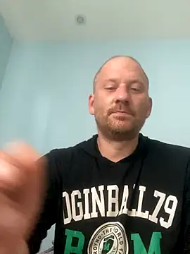 Krzysiekg123 online show from October 2025 02:59:02 PM