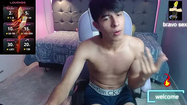 Estiv18  online show from March 2025 03:43:02 AM