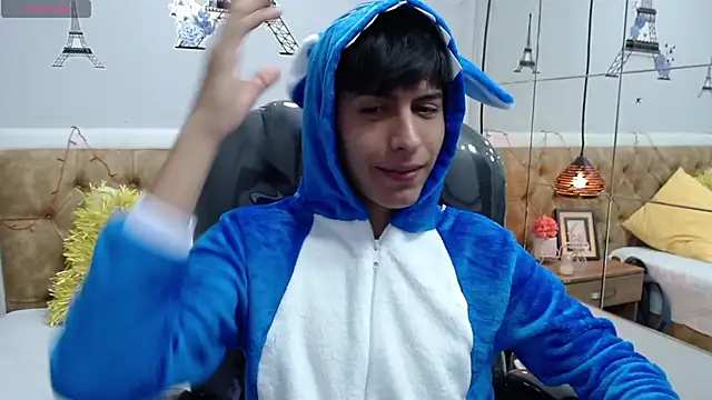 Estiv18  online show from March 2025 01:58:02 AM