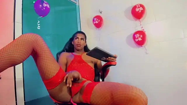 Snapshot of katha_Crawford chatting on February 2025 10:36:01 PM katha Crawford online show from February 2025 10:36:01 PM