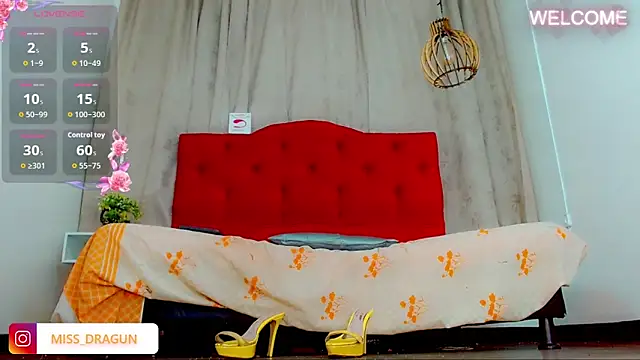 Snapshot of katha_Crawford chatting on October 2025 07:12:02 PM katha Crawford online show from October 2025 07:12:02 PM