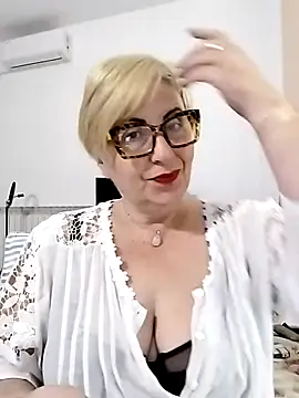 Pumabionda online show from December 2025 11:11:01 PM