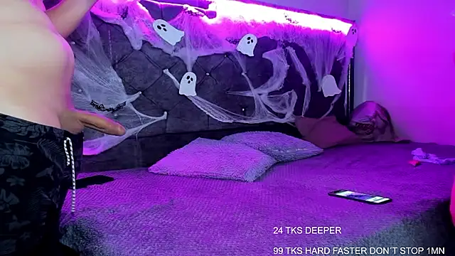 EmilyPacho  online show from October 2025 07:09:02 AM