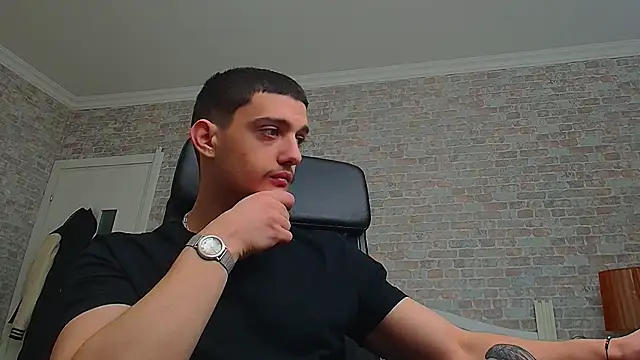 OscarGriffin online show from February 2025 05:58:02 AM