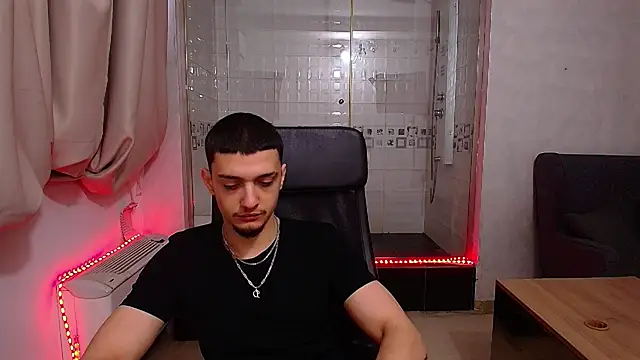OscarGriffin online show from February 2025 05:44:02 AM