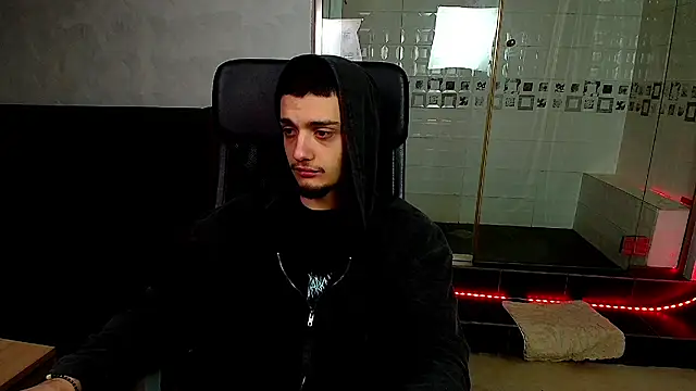 OscarGriffin online show from February 2025 05:23:02 AM