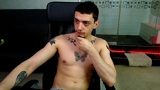 OscarGriffin online show from February 2025 11:43:01 AM