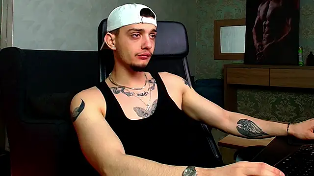 OscarGriffin online show from March 2025 02:17:02 AM