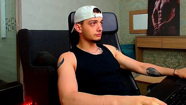 OscarGriffin online show from March 2025 05:57:01 AM