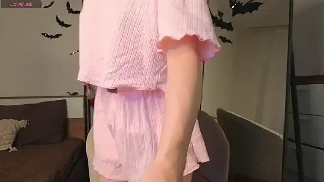 Bella  Faith online show from October 2025 05:08:02 AM