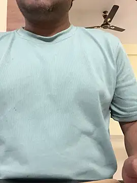 Kristi Uniq online show from February 2025 01:20:01 PM