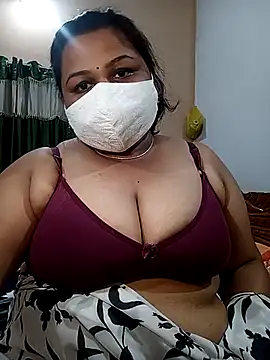 Meryl Stripppp online show from February 2025 06:45:01 PM