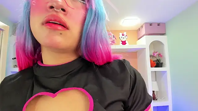 miss   megan online show from October 2025 02:31:01 AM