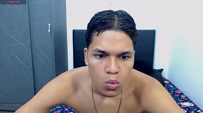 David Gil19 online show from March 2025 03:33:02 AM