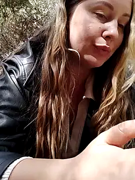 Mona Plus online show from March 2025 12:02:02 PM