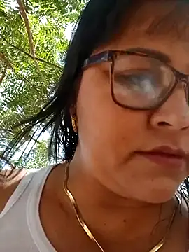 promiscuous-indecent-momm online show from February 2025 07:42:01 PM