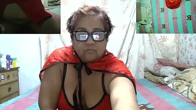Snapshot of erinadarling79 chatting on May 2026 03:15:01 AM erinadarling79 online show from May 2026 03:15:01 AM