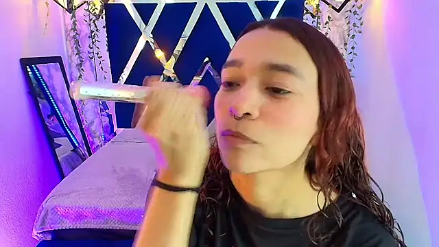 charlotte bluee online show from May 2026 06:35:02 PM
