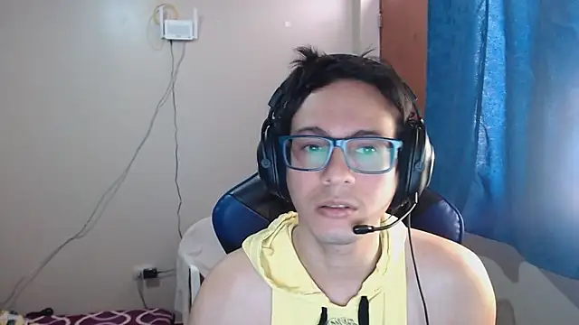 cholitohermoso online show from February 2025 03:46:01 PM