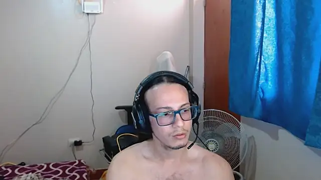 cholitohermoso online show from March 2025 07:13:02 PM