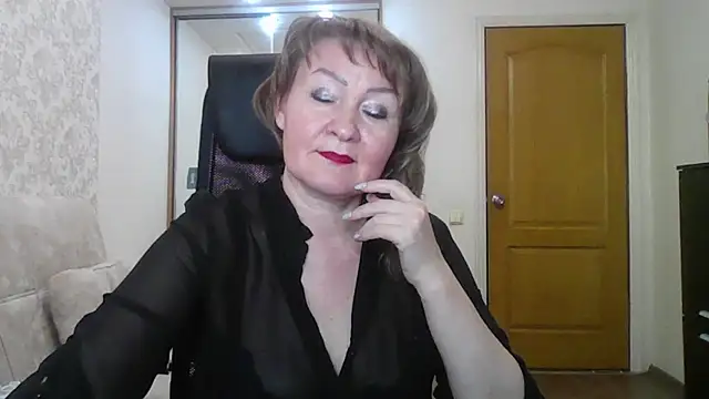 Victoria secrets  online show from February 2025 02:54:01 PM