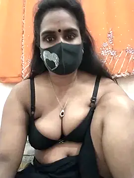 Snapshot of Mitila-3232 chatting on February 2025 12:32:02 PM Mitila-3232 online show from February 2025 12:32:02 PM