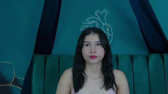 Arii moon online show from February 2025 07:05:01 PM