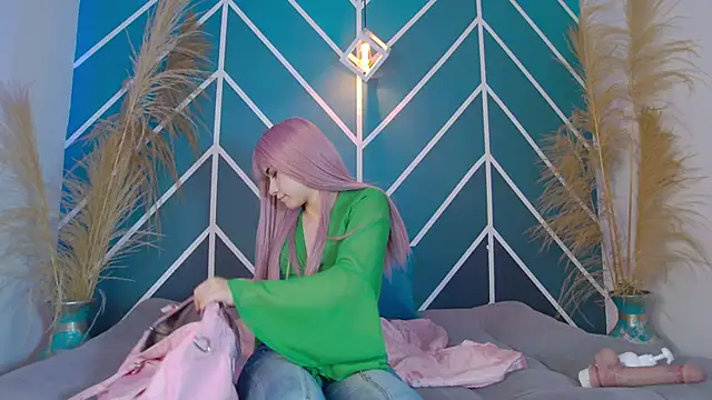 Arii moon online show from October 2025 07:34:01 PM