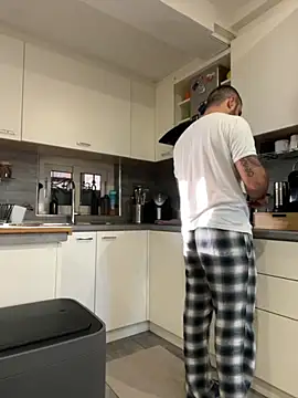 morfeoX online show from October 2025 06:00:01 AM