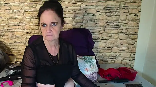 LuciousGrace online show from September 2025 05:38:02 PM