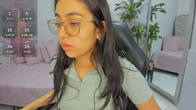 lucelly 15 online show from February 2026 11:43:02 AM