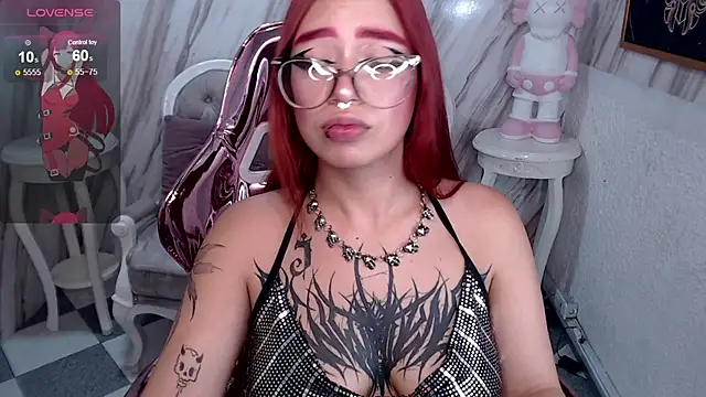 Snapshot of Anni_acker_b chatting on March 2025 08:10:01 PM Anni acker b online show from March 2025 08:10:01 PM